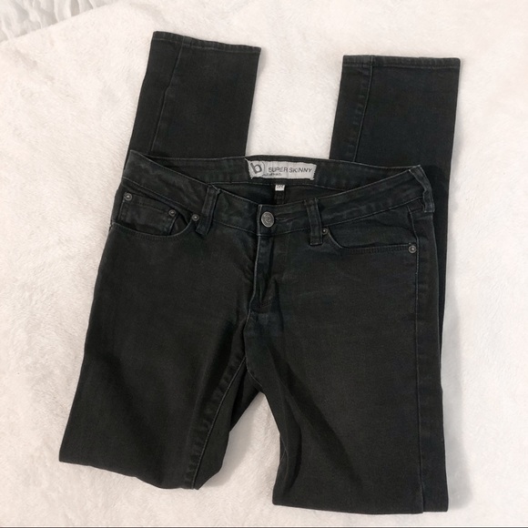 Bullhead Denim - BULLHEAD Faded Black Skinny Jeans